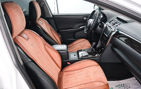 Toyota Camry, 2016 год, 1 899 000 рублей, 13 фотография