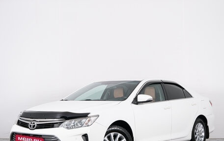 Toyota Camry, 2016 год, 1 899 000 рублей, 4 фотография