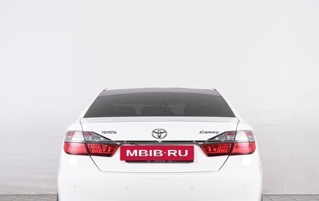 Toyota Camry, 2016 год, 1 899 000 рублей, 5 фотография