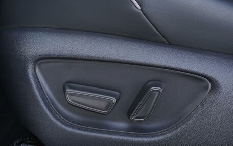 Toyota Crown, 2019 год, 3 570 000 рублей, 28 фотография