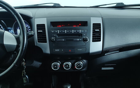 Mitsubishi Outlander III рестайлинг 3, 2010 год, 1 297 000 рублей, 15 фотография