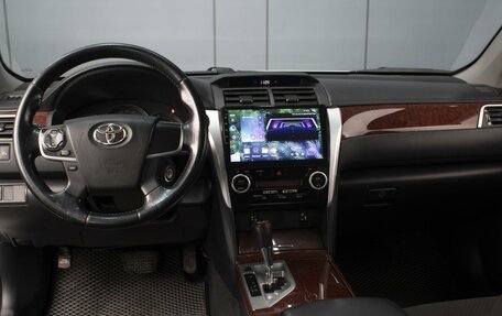 Toyota Camry, 2012 год, 1 890 000 рублей, 5 фотография