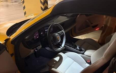 Porsche 911, 2020 год, 18 000 000 рублей, 3 фотография