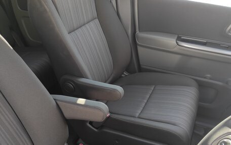 Honda Freed II, 2019 год, 1 555 000 рублей, 20 фотография