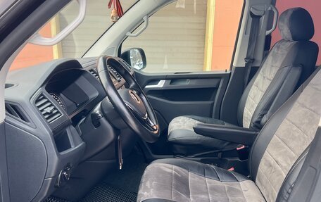 Volkswagen Caravelle T6 рестайлинг, 2018 год, 4 000 000 рублей, 6 фотография