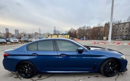 BMW 5 серия, 2020 год, 5 390 000 рублей, 2 фотография