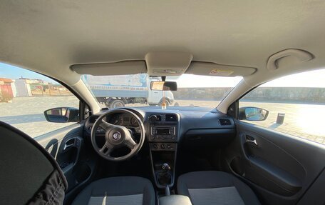 Volkswagen Polo VI (EU Market), 2013 год, 920 000 рублей, 13 фотография