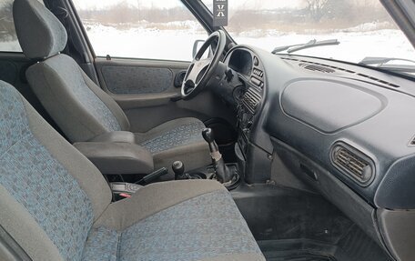 Chevrolet Niva I рестайлинг, 2005 год, 185 000 рублей, 13 фотография