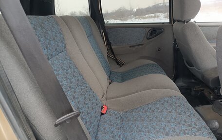 Chevrolet Niva I рестайлинг, 2005 год, 185 000 рублей, 16 фотография