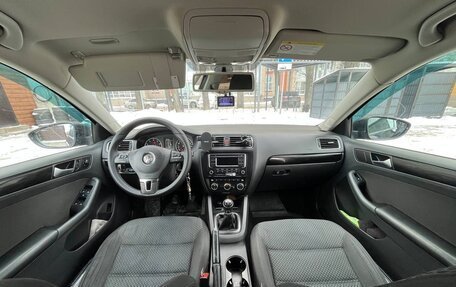 Volkswagen Jetta VI, 2013 год, 1 050 000 рублей, 5 фотография