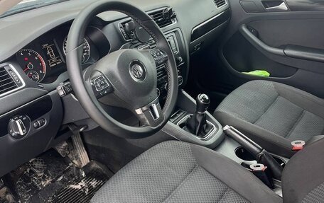 Volkswagen Jetta VI, 2013 год, 1 050 000 рублей, 10 фотография