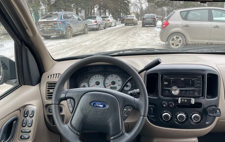 Ford Escape II, 2002 год, 395 000 рублей, 26 фотография