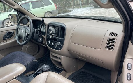 Ford Escape II, 2002 год, 395 000 рублей, 24 фотография