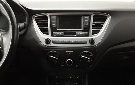 Hyundai Solaris II рестайлинг, 2019 год, 1 299 000 рублей, 13 фотография