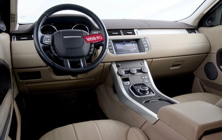 Land Rover Range Rover Evoque I, 2016 год, 2 400 000 рублей, 13 фотография