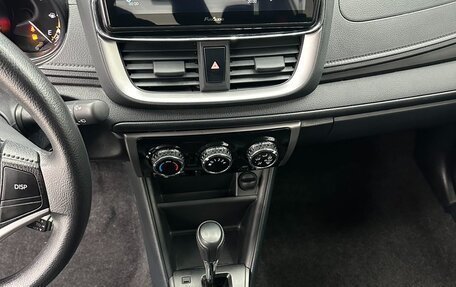 Toyota Yaris XP150 рестайлинг, 2022 год, 1 386 001 рублей, 12 фотография