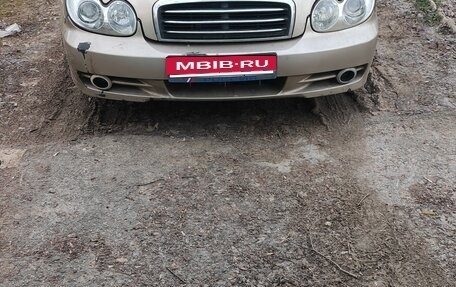 Hyundai Sonata IV рестайлинг, 2005 год, 330 000 рублей, 1 фотография