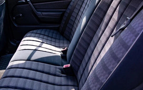 Mercedes-Benz 190 (W201), 1991 год, 1 350 000 рублей, 17 фотография