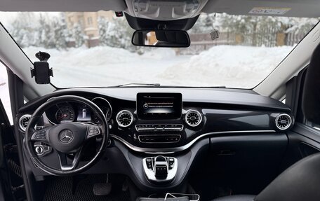 Mercedes-Benz V-Класс, 2019 год, 4 960 000 рублей, 4 фотография