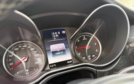 Mercedes-Benz V-Класс, 2019 год, 4 960 000 рублей, 3 фотография