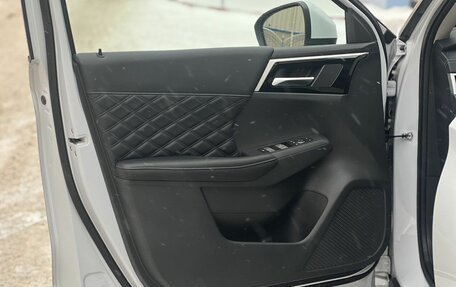 Mitsubishi Outlander, 2023 год, 3 990 000 рублей, 15 фотография