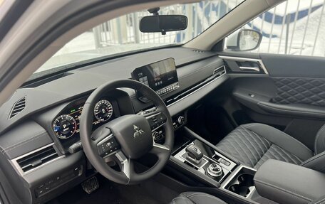 Mitsubishi Outlander, 2023 год, 3 990 000 рублей, 19 фотография