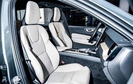 Volvo XC60 II, 2025 год, 5 400 000 рублей, 6 фотография