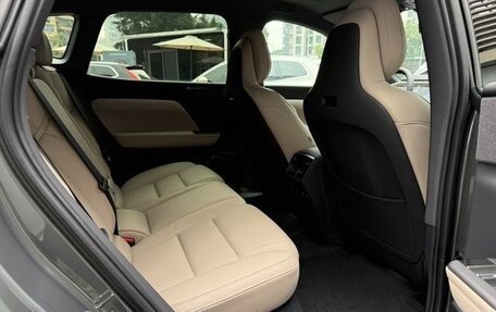 Volvo XC70, 2025 год, 7 000 000 рублей, 8 фотография