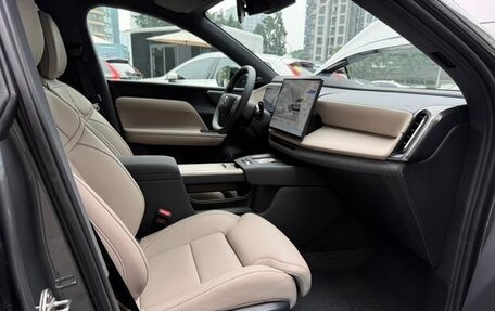 Volvo XC70, 2025 год, 7 000 000 рублей, 7 фотография