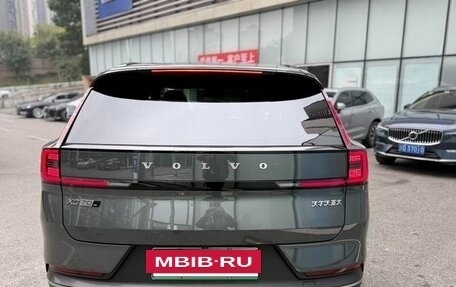 Volvo XC70, 2025 год, 7 000 000 рублей, 4 фотография