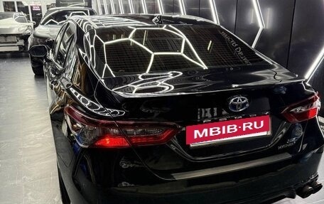 Toyota Camry, 2021 год, 2 800 000 рублей, 6 фотография