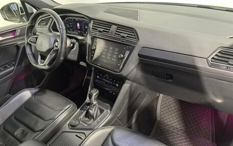 Volkswagen Tiguan II, 2021 год, 3 490 000 рублей, 19 фотография