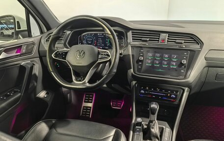 Volkswagen Tiguan II, 2021 год, 3 490 000 рублей, 21 фотография