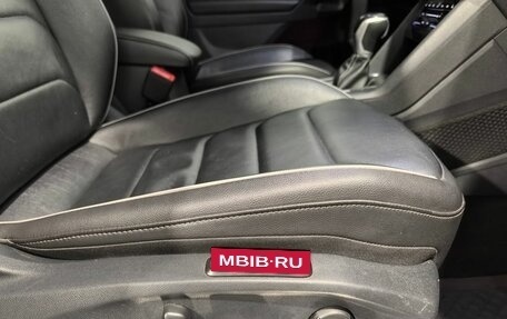 Volkswagen Tiguan II, 2021 год, 3 490 000 рублей, 16 фотография