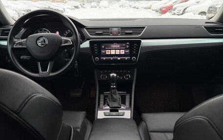 Skoda Superb III рестайлинг, 2018 год, 2 800 000 рублей, 11 фотография