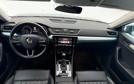 Skoda Superb III рестайлинг, 2018 год, 2 800 000 рублей, 13 фотография