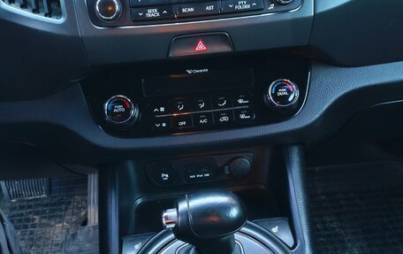 KIA Sportage III, 2011 год, 1 330 000 рублей, 10 фотография