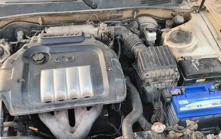 Hyundai Sonata IV рестайлинг, 2005 год, 330 000 рублей, 10 фотография