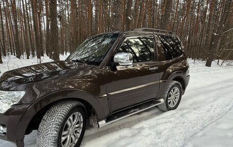 Mitsubishi Pajero IV, 2017 год, 4 500 000 рублей, 2 фотография