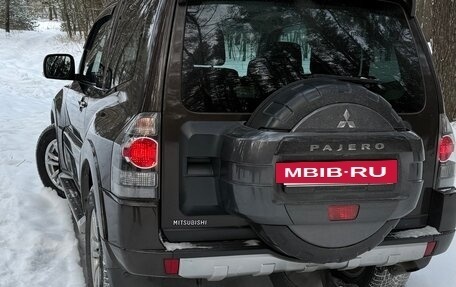 Mitsubishi Pajero IV, 2017 год, 4 500 000 рублей, 3 фотография
