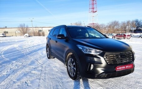 Hyundai Santa Fe III рестайлинг, 2017 год, 2 800 000 рублей, 1 фотография