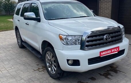Toyota Sequoia II рестайлинг, 2008 год, 2 650 000 рублей, 1 фотография