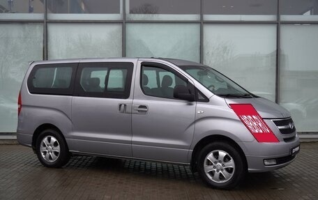 Hyundai Grand Starex Grand Starex I рестайлинг 2, 2014 год, 1 699 000 рублей, 1 фотография