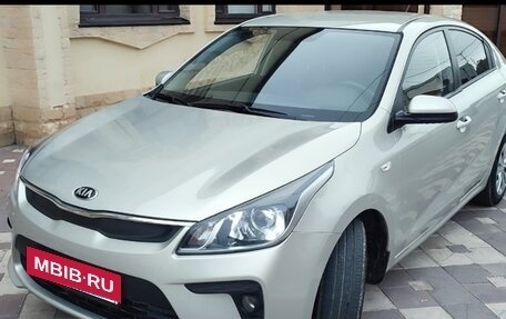 KIA Rio IV, 2018 год, 1 280 000 рублей, 2 фотография