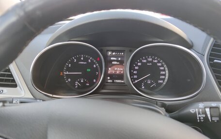 Hyundai Santa Fe III рестайлинг, 2017 год, 2 800 000 рублей, 19 фотография