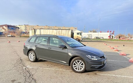 Volkswagen Golf VII, 2018 год, 1 450 000 рублей, 2 фотография
