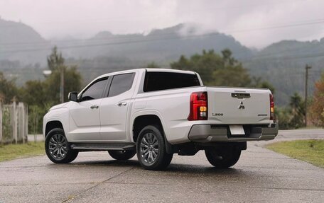 Mitsubishi L200, 2025 год, 4 900 000 рублей, 2 фотография