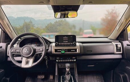 Mitsubishi L200, 2025 год, 4 900 000 рублей, 5 фотография