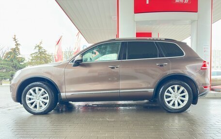 Volkswagen Touareg III, 2010 год, 1 656 000 рублей, 2 фотография