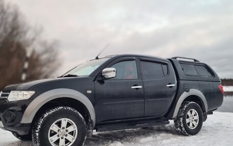 Mitsubishi L200 IV рестайлинг, 2014 год, 1 950 000 рублей, 4 фотография